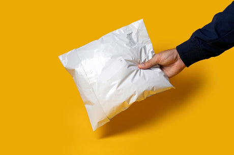 Maximize Protection: How to Select the Best Mailing Bags for Shipments